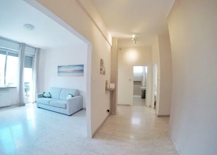 Casa Claudia لا سبيتسْيا